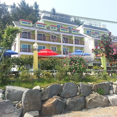 Yongdu Beach Pension Boryeong Exterior photo